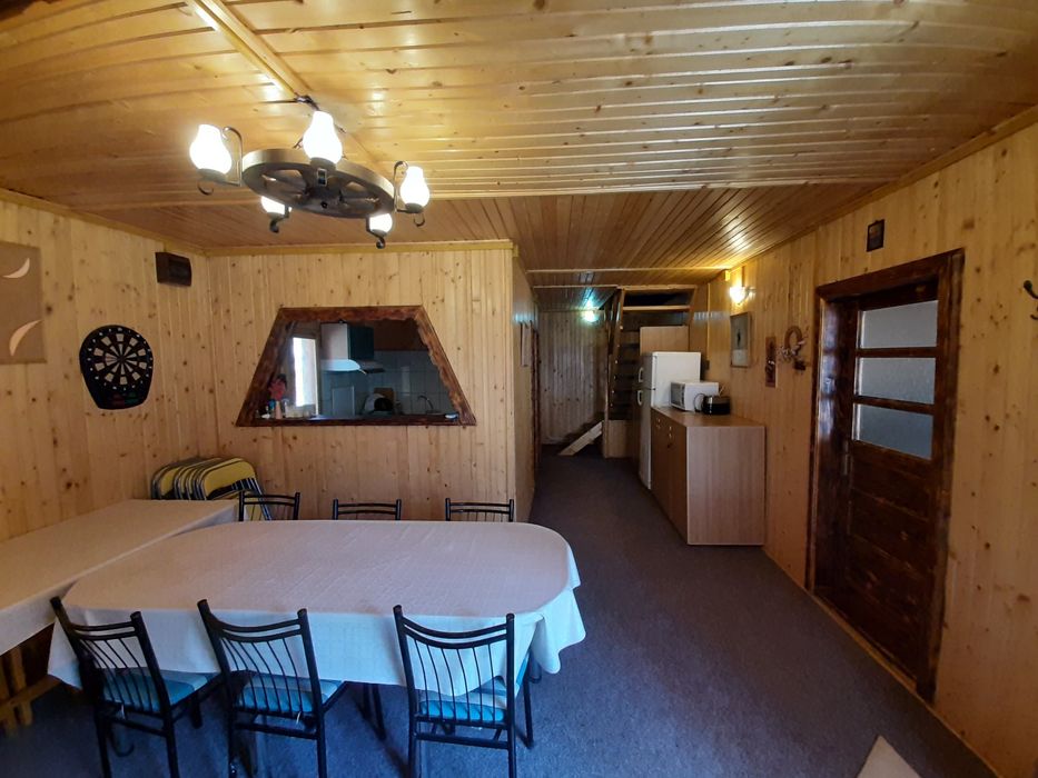 Inchiriez cabană Lepșa Vrancea Liberă de revelion 9000 lei!3 nopți