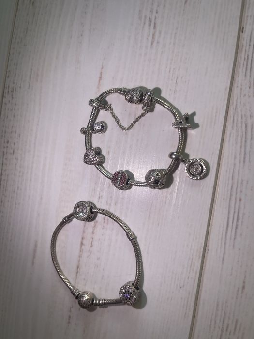 Bratara Pandora cu 9 pandante