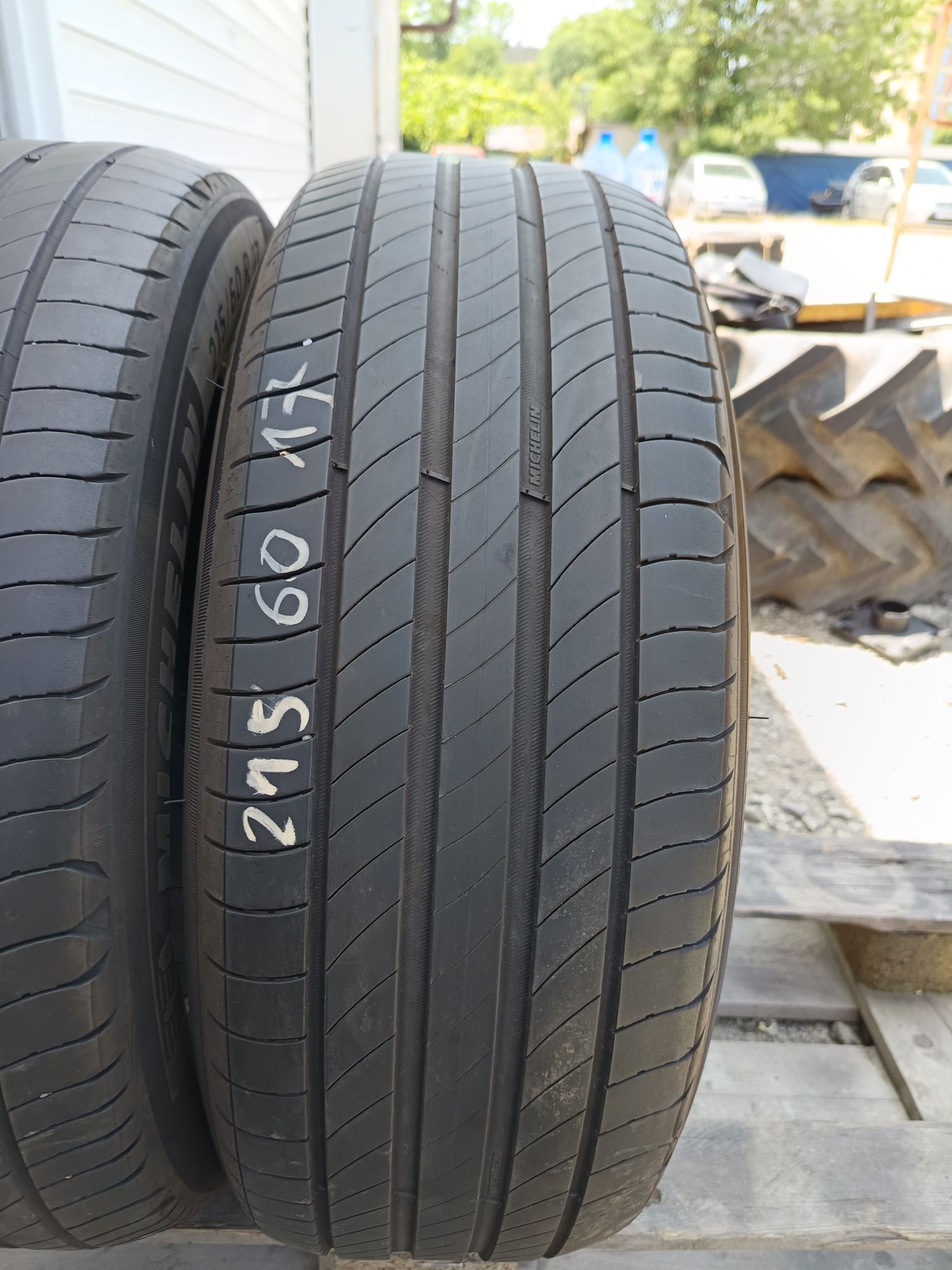 215 60 R 17 MICHELIN Дот 3721