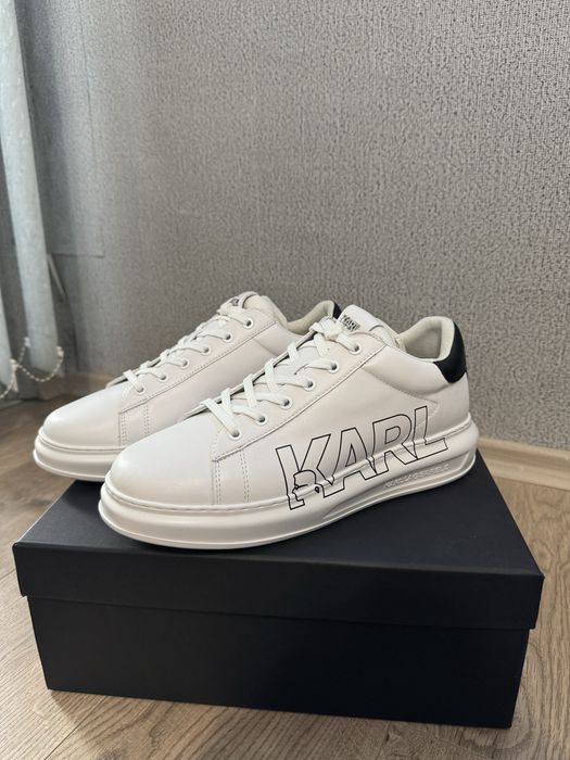 Чисто нови Karl Lagerfeld