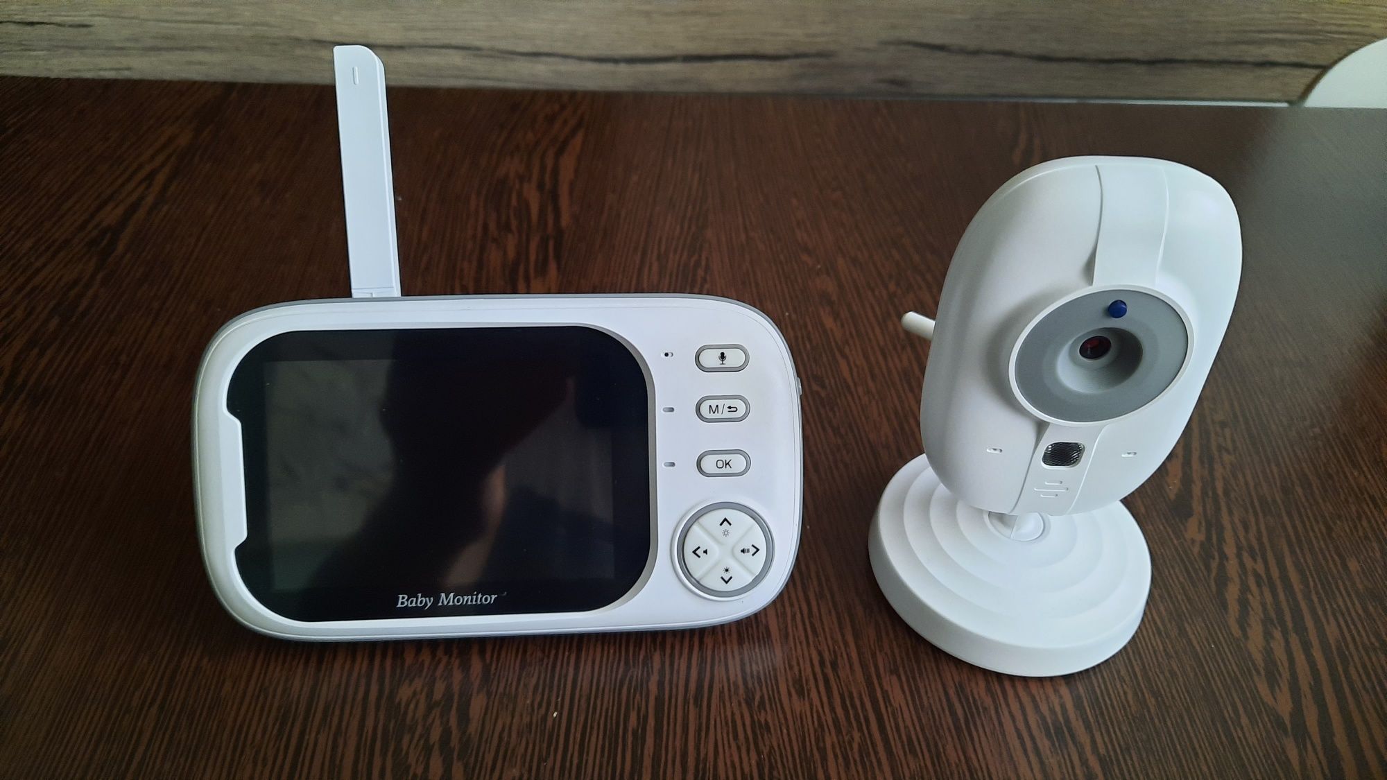 Baby Monitor si Camera Audio-Video Wireless Pentru Supraveghere Bebe,