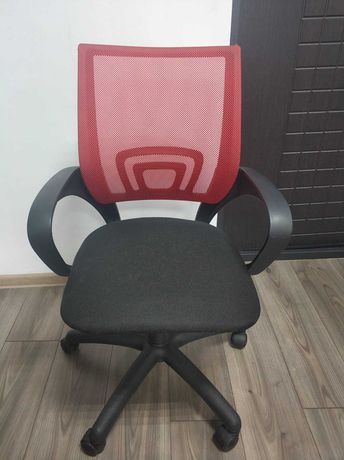 Кресло офисное, как новое
