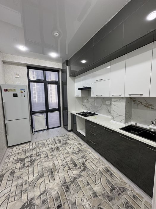 City imran buildingdan 2 xonalik 3-qavatdan sotiladi