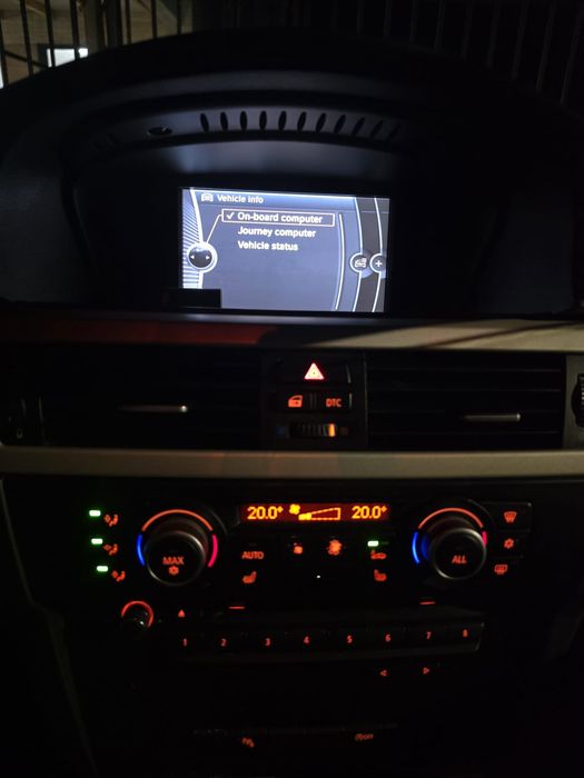 Vând BMW E90 2.0 D
