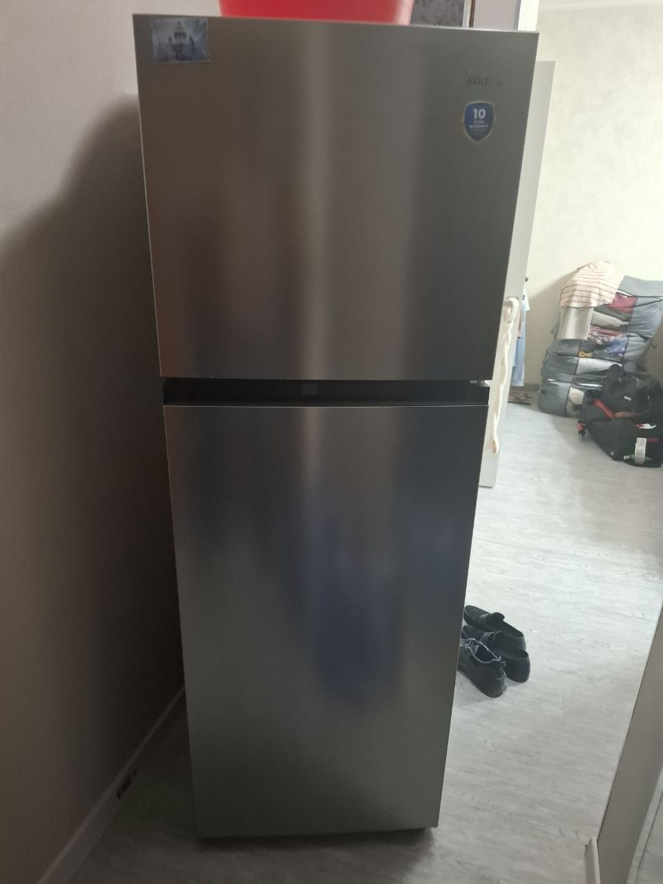 Продается свой двухкамерный холодильник Midea no frost