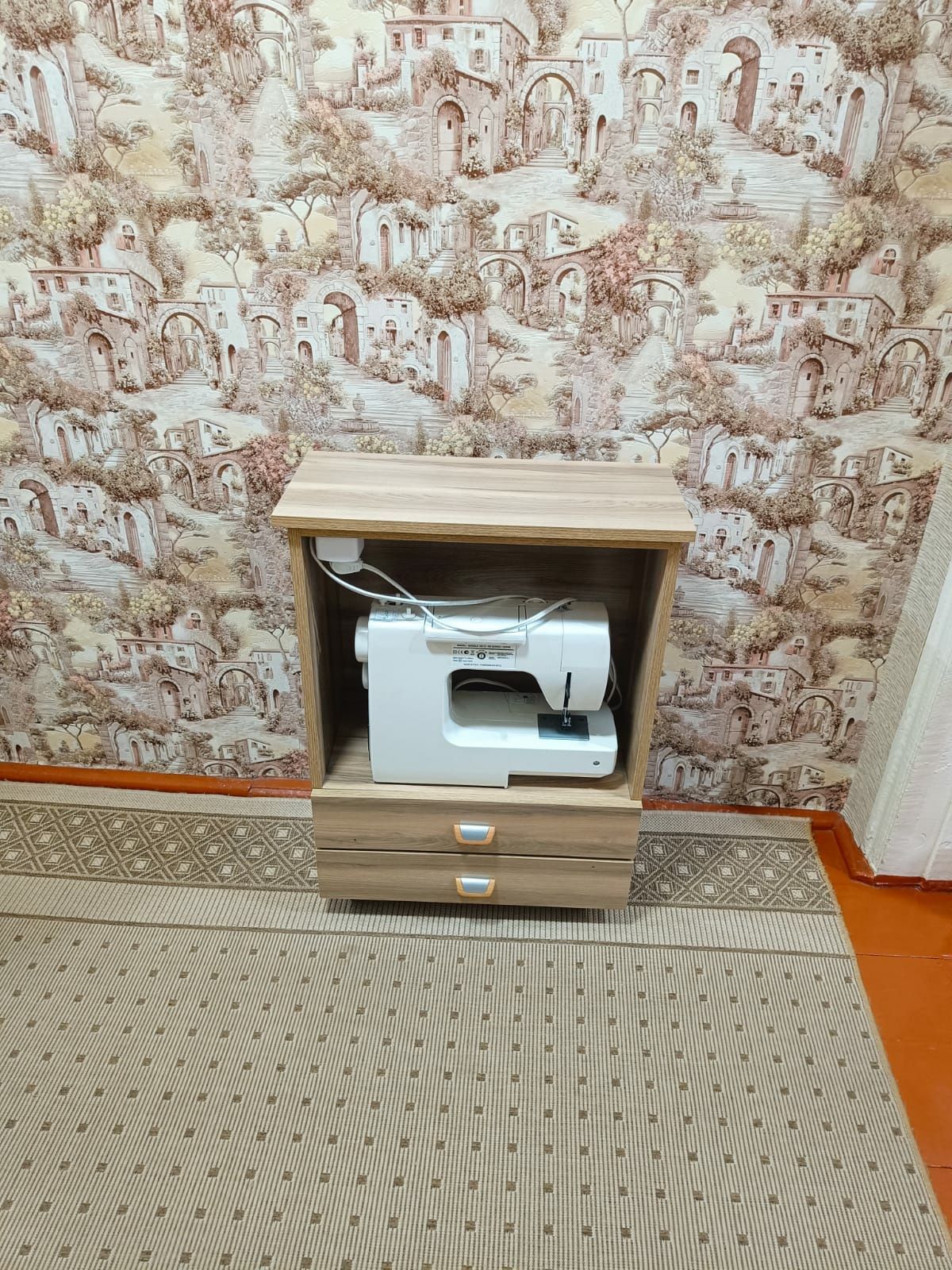 Стол для швейных машин