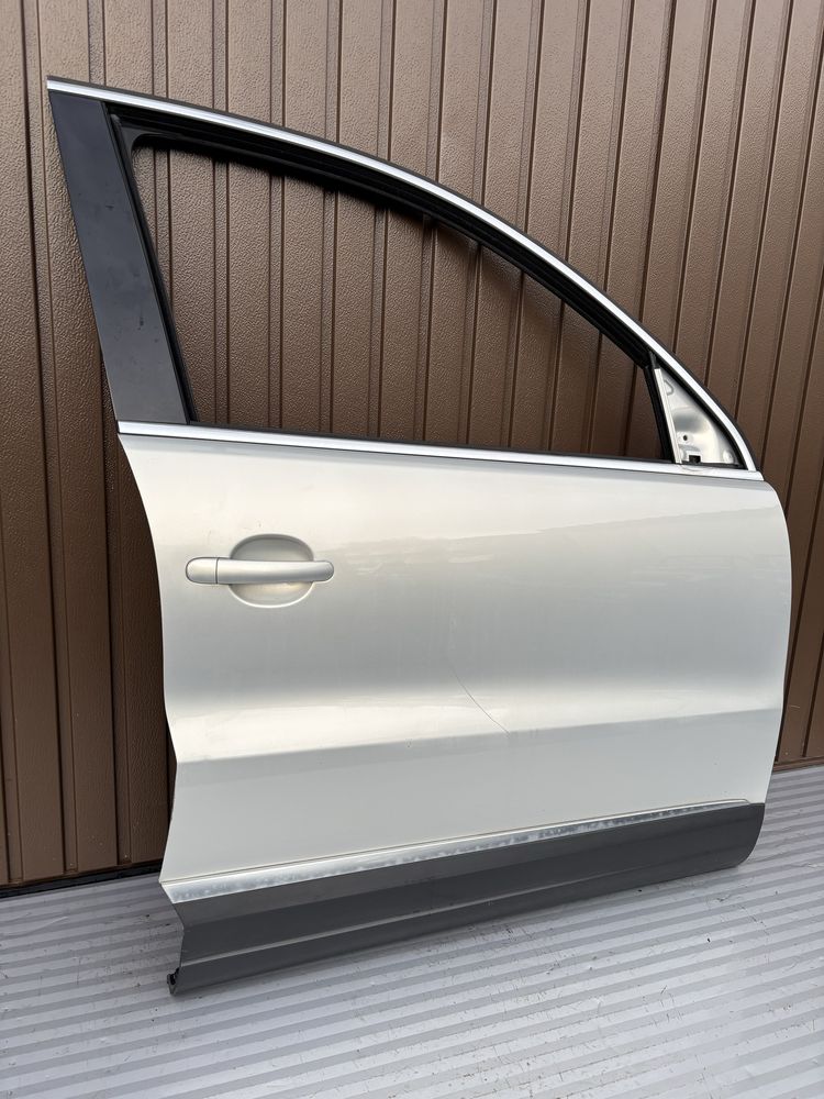 Usa dr fata vw Tiguan 5N Facelft•cod de culoare LR7L•2012-2015