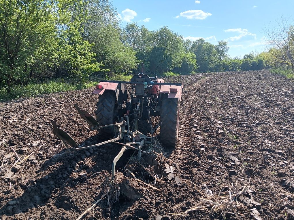 Tractor romanesc 445