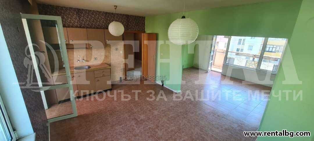 Тристаен апартамент 105 кв.м 5 етаж