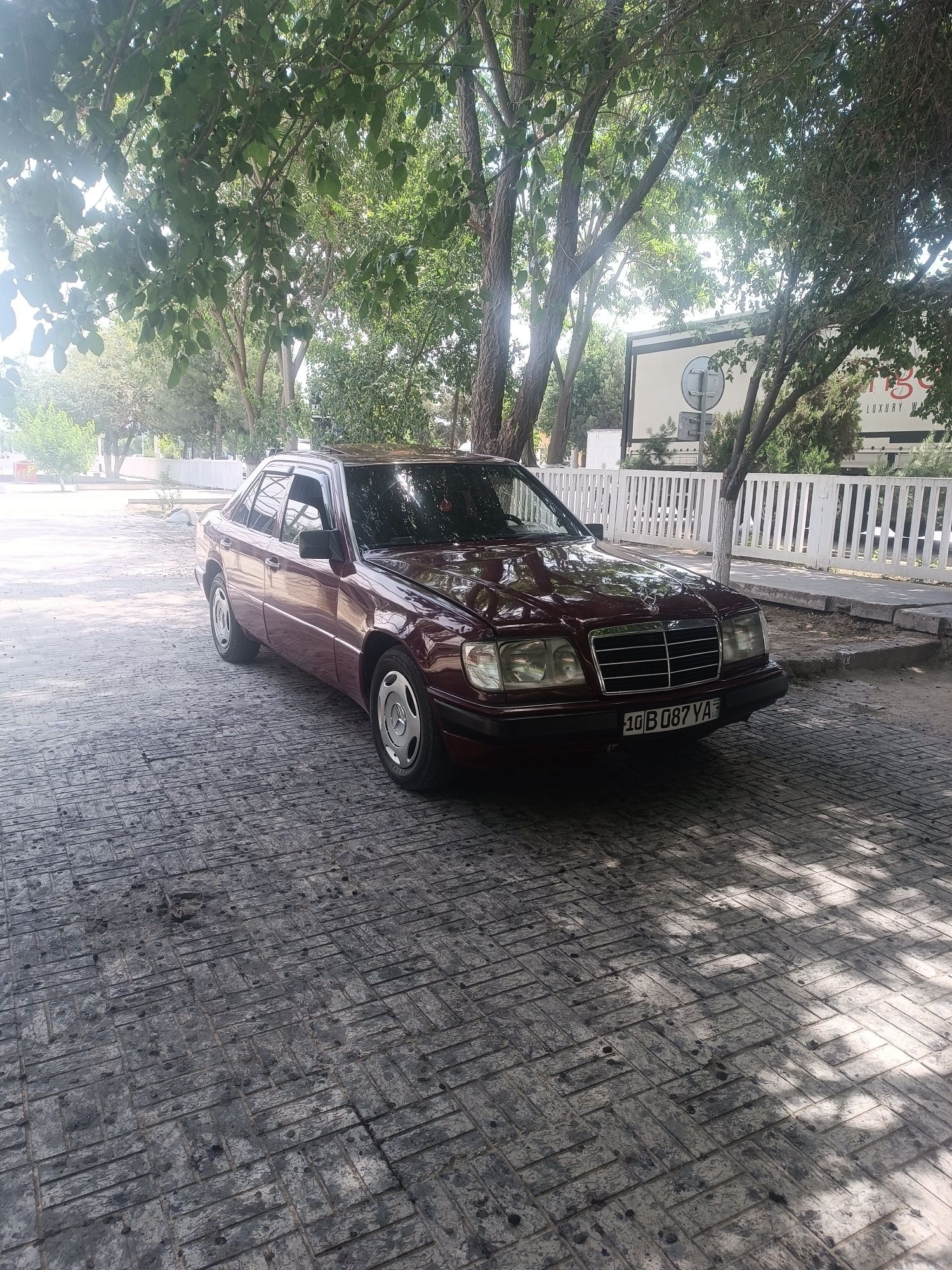 Mersedes Benz w124