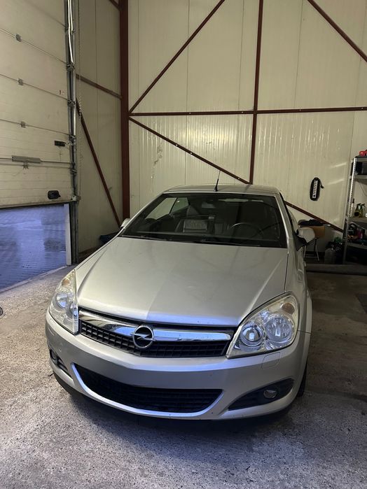 Opel Astra H TwinTop