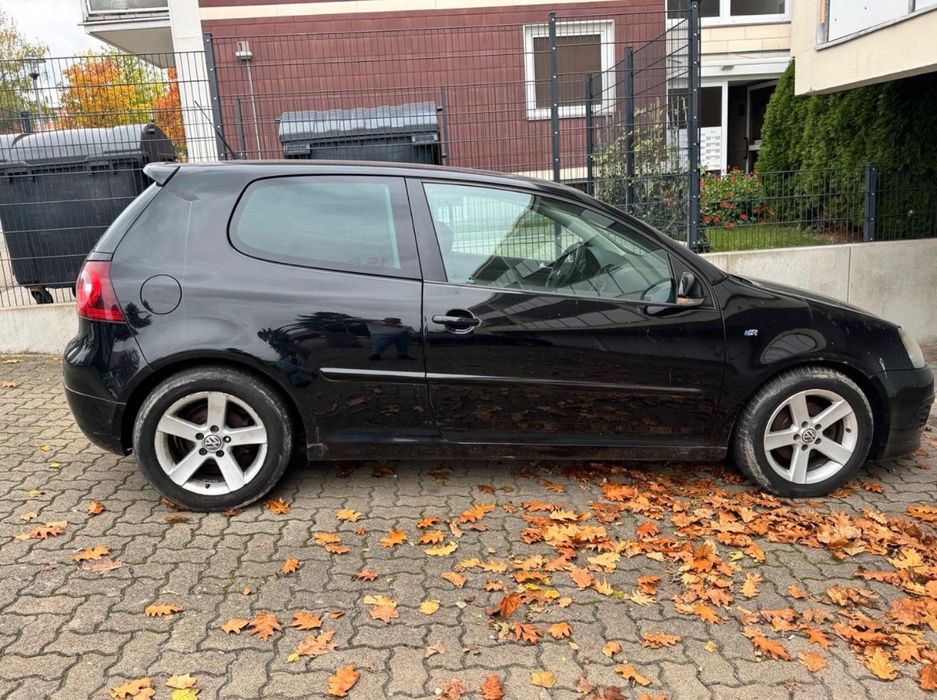Dezmembrez Golf 5 R line GT GTD GTI R32 1.6 BSE 1.4 TSI