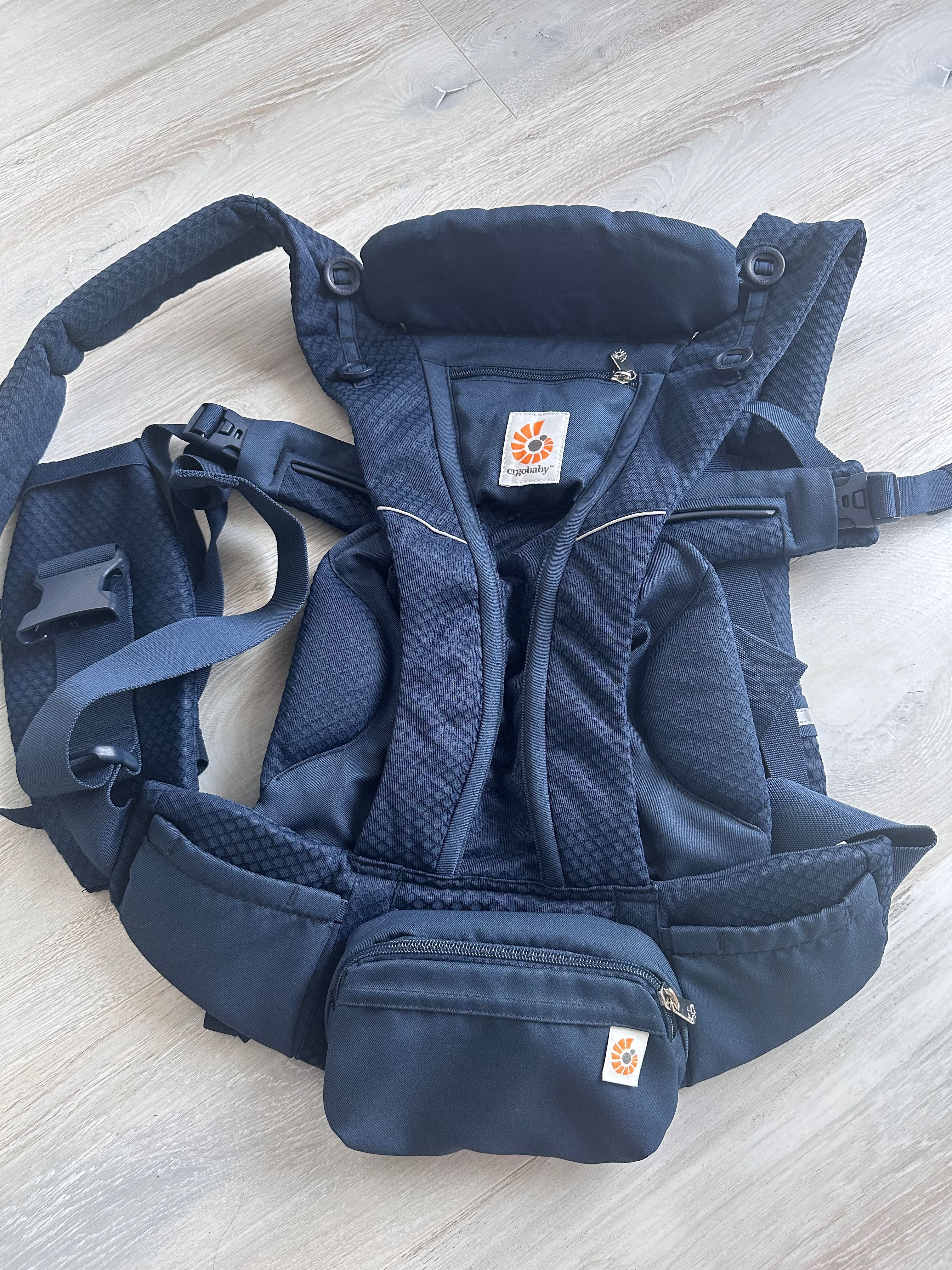 Marsupiu Ergobaby Omni Breeze