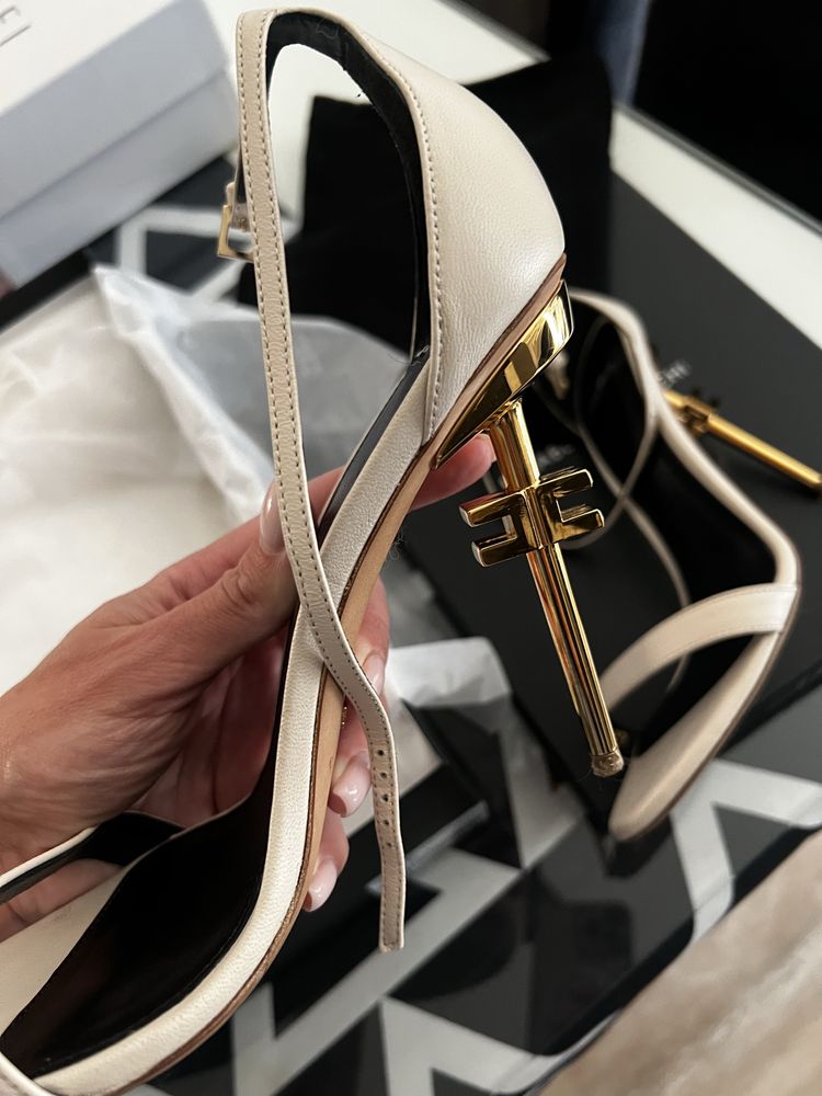 Сандали Elisabetta Franchi