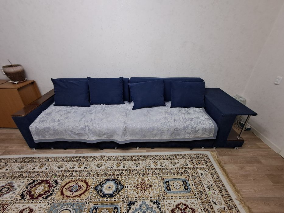 Продам диван 3 метра