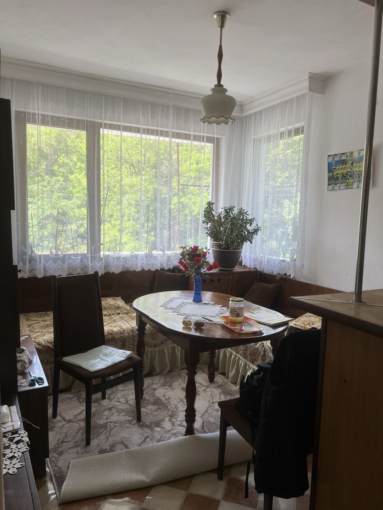 Продава се Тристаен апартамент в Асеновград - 160 кв.м за 1438 €/кв.м - Снимка #7