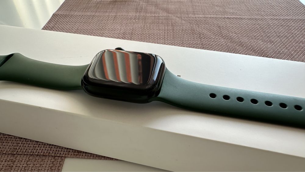 Зелен часовник Apple Watch 7 41mm 98% живот на батерията / крайна цена