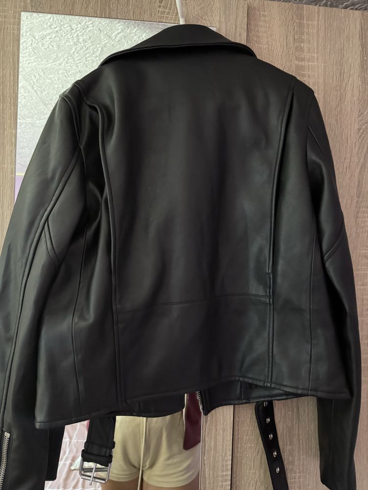 Чисто ново кожено яке ZARA