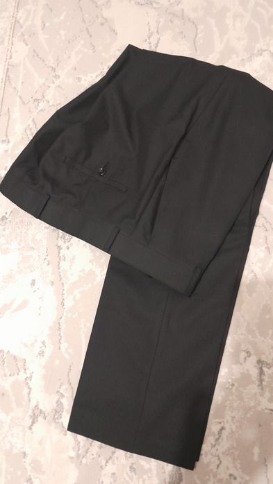 Продам мужской костьюм