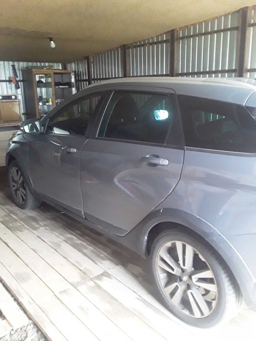 Продам Веста СВ кросс,2019 . выпуска.