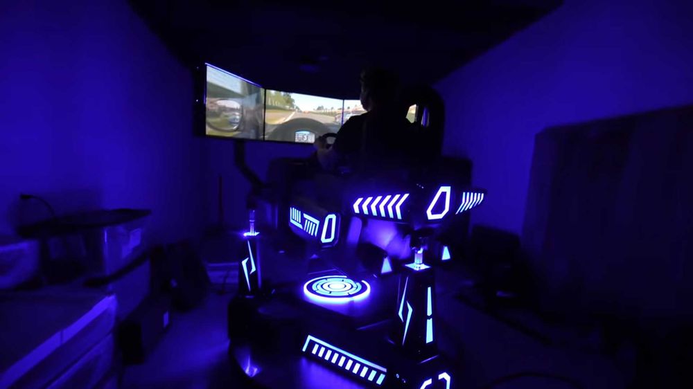 Вътрешен 3-екранен 6-DOF 9D състезателен автомобилен симулатор