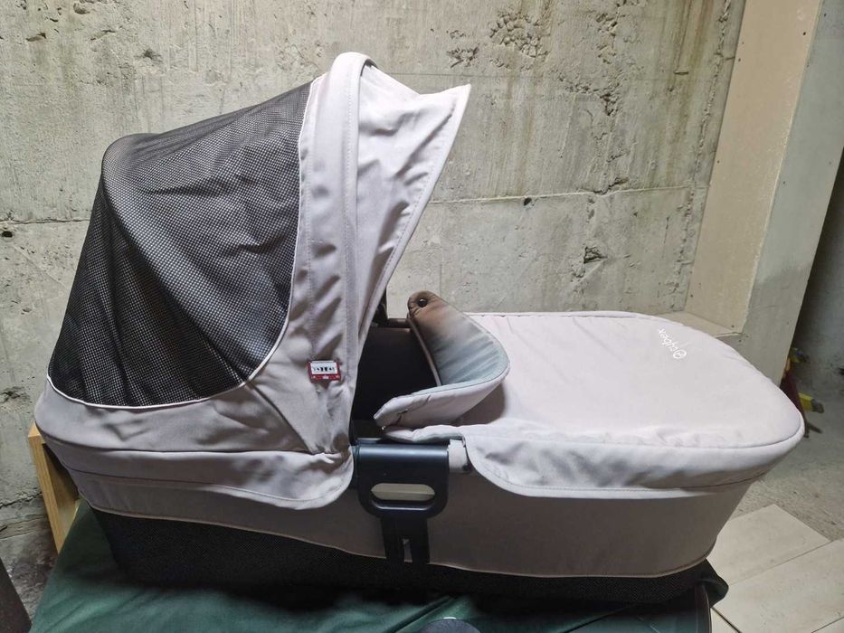 Кош за новородено Cybex Gold Cot M (С адаптери и книжка)