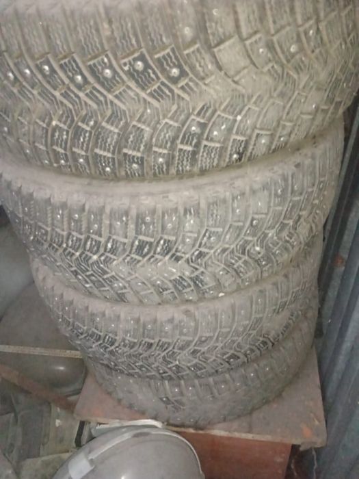 Резина зима  R17