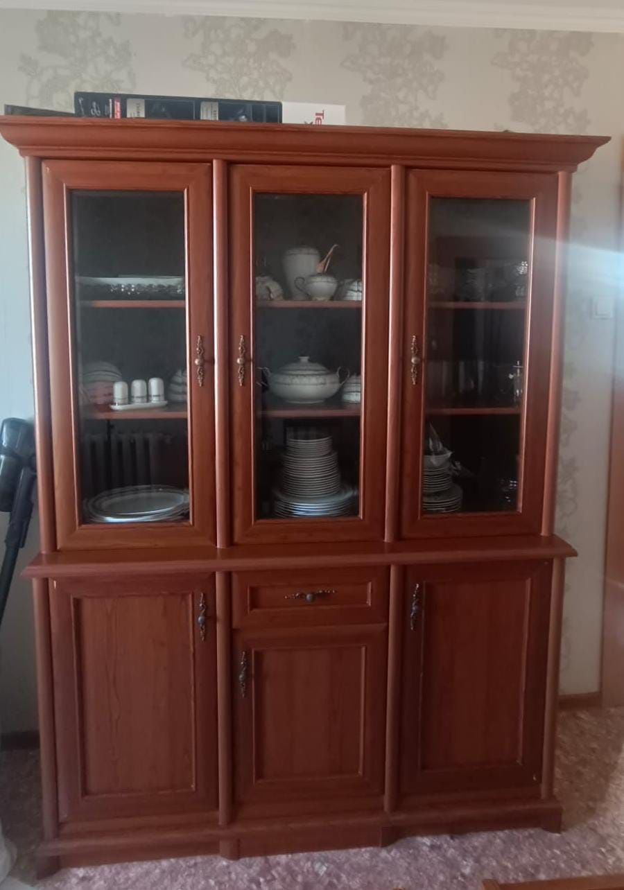СРОЧНО продам стенку ДЕШЁВОО