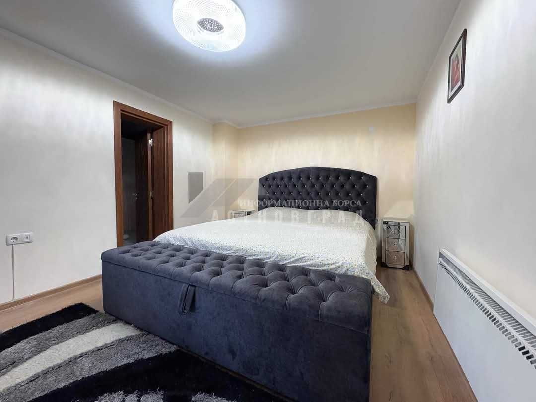 Продава се Къща в Асеновград - 300 кв.м за 3 €/кв.м - Снимка #1
