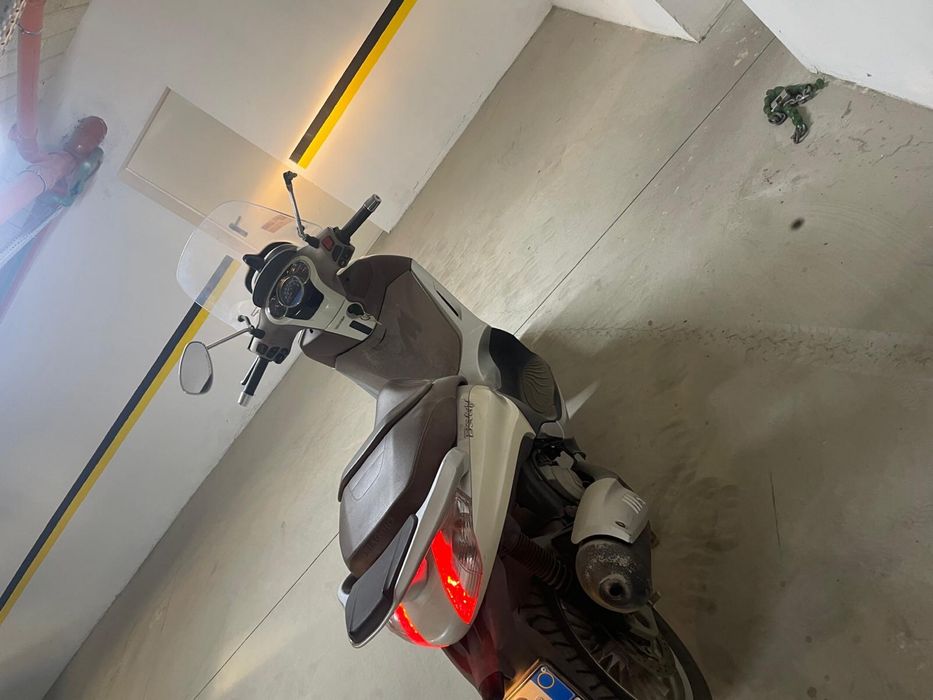 Vand scuter PIAGGIO