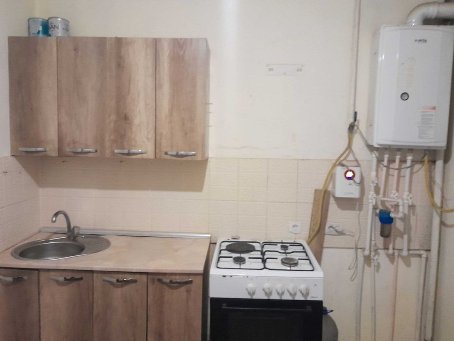 Bek baraka bozori yonida yashashga tayyor 2 xonali kvartira — 54 kv.m”