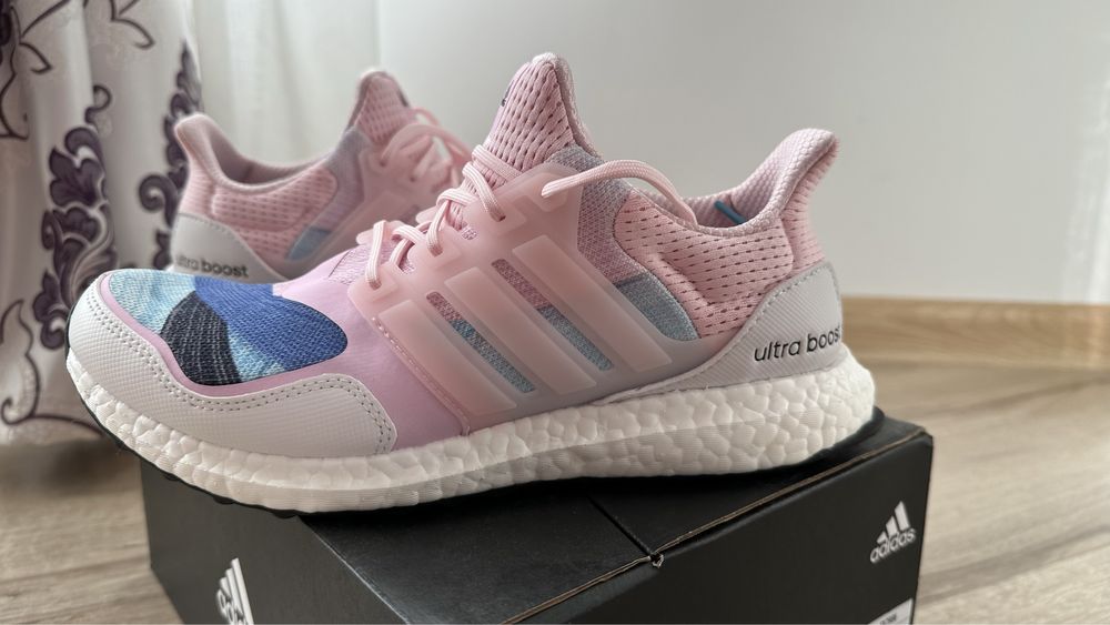 Adidas Ultraboost DNA noi la cutie si originali ( 38 si 38.2/3 )