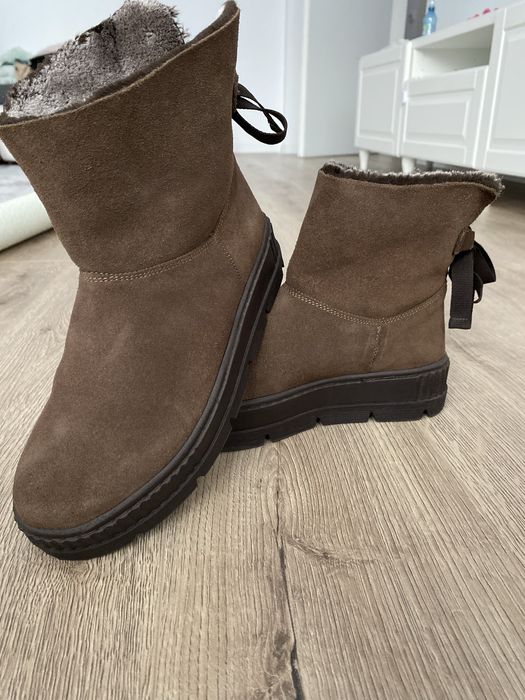 Cizme de iarna imblanite model UGG