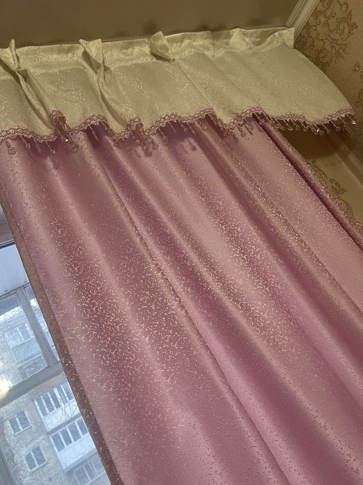 Шторы качественные в отличном состоянии