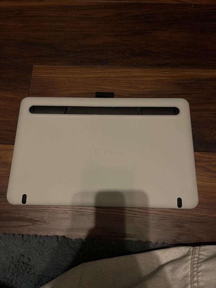 tableta grafica wacom one 13