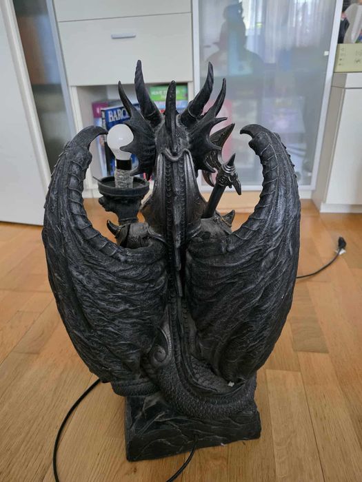 Vand Lampa Statuie Fantasy Dragon - Dungeons and Dragons