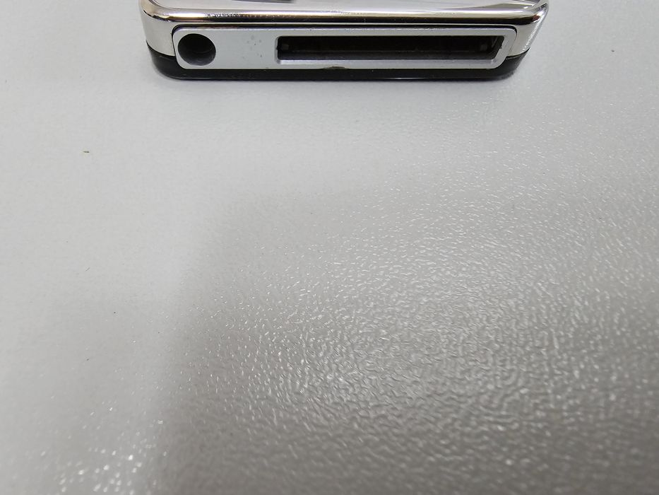 Apple Ipod nano 1st Gen 1GB black good battery