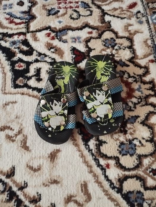 Новые детские  шлепки.