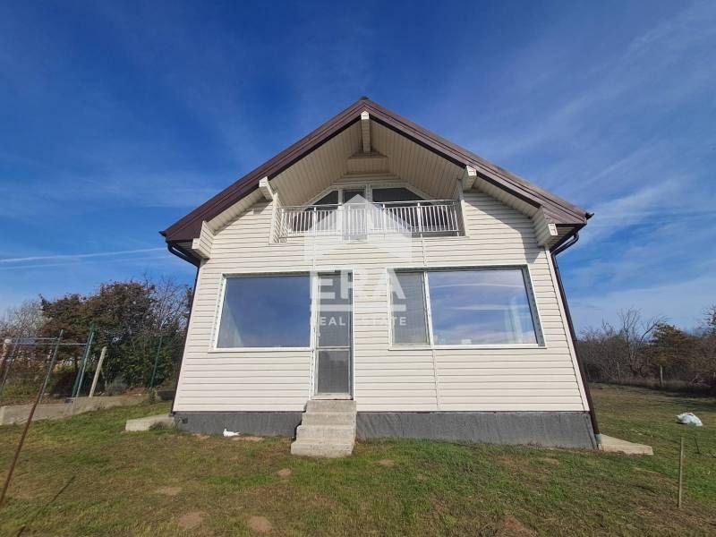 Двуетажна, ексклузивна, новопостроена къща за продажба, с гараж, допъл