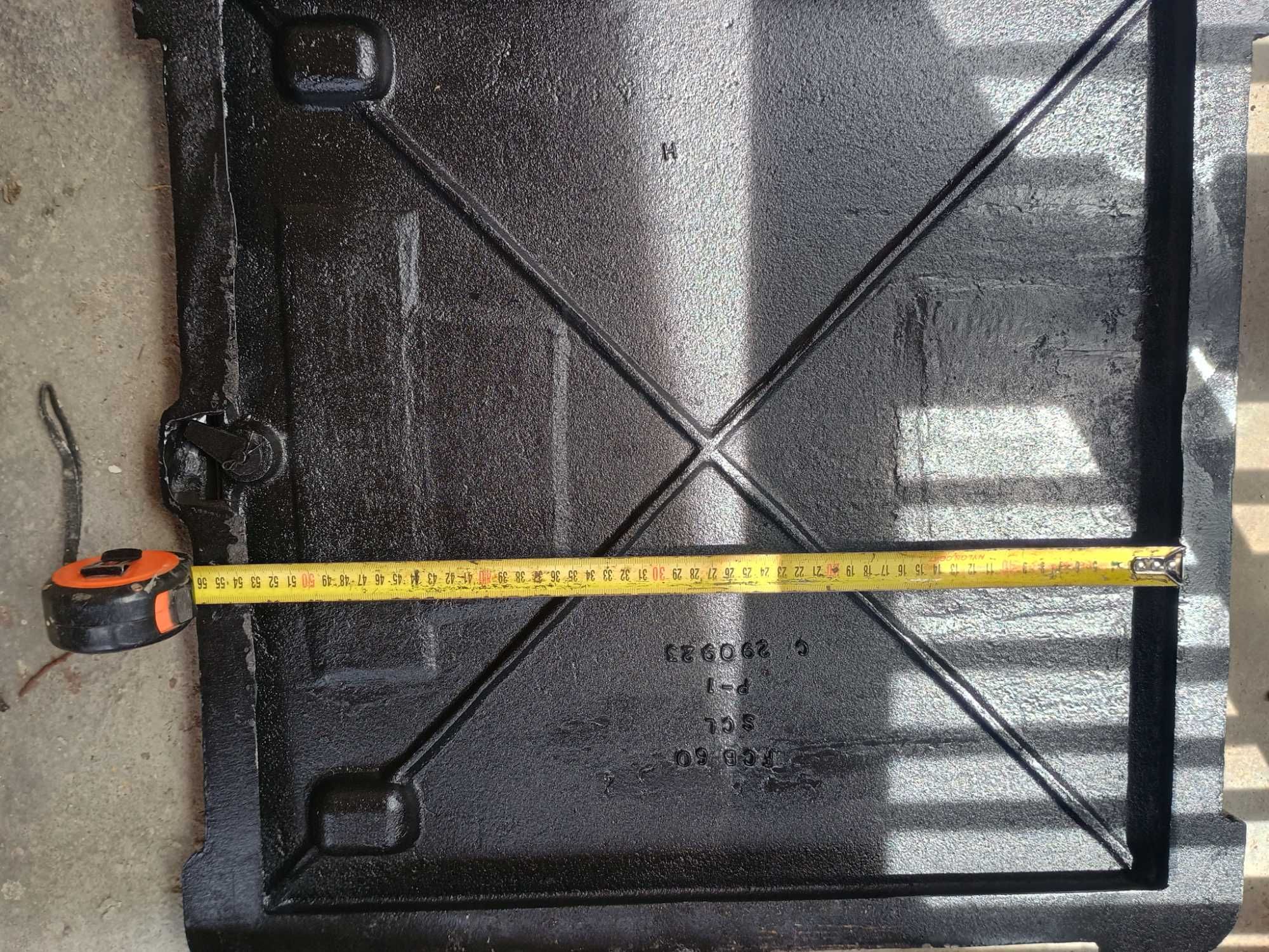 Capac + rama din fonta pentru camin apometru 626x625 ( B125)