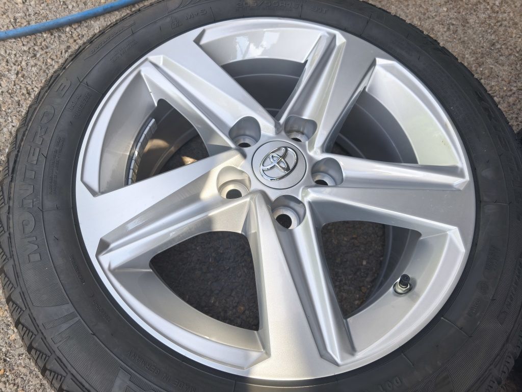 16" оригинални алуминиеви джанти за Toyota Corolla,Auris...