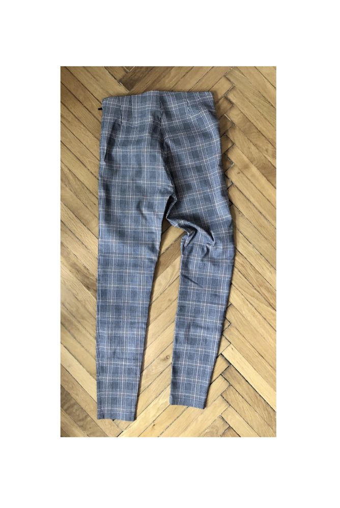 Pantaloni elastici Zara