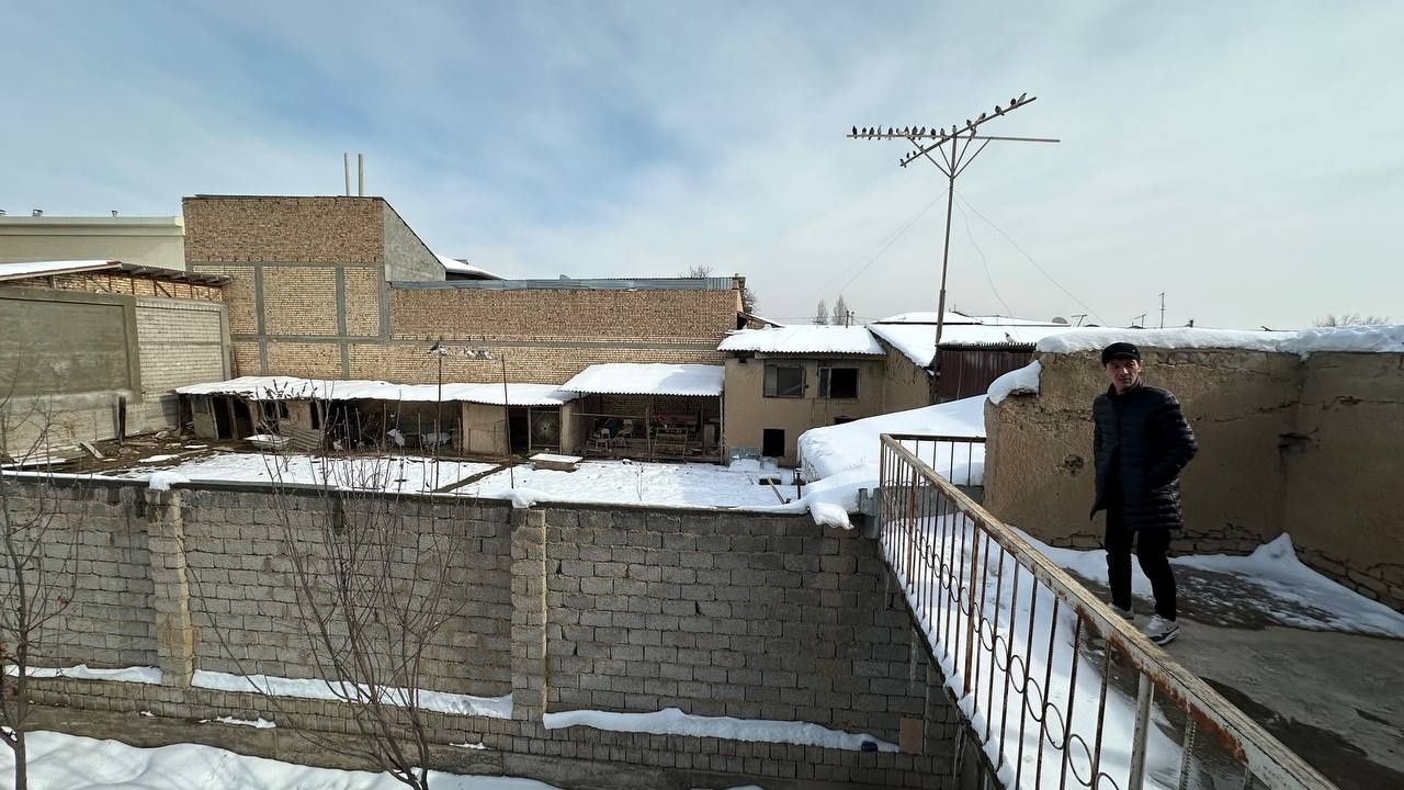 Земля 13 суток Узбекистан махалла ор. Ресторан фарвон Карима мечеть