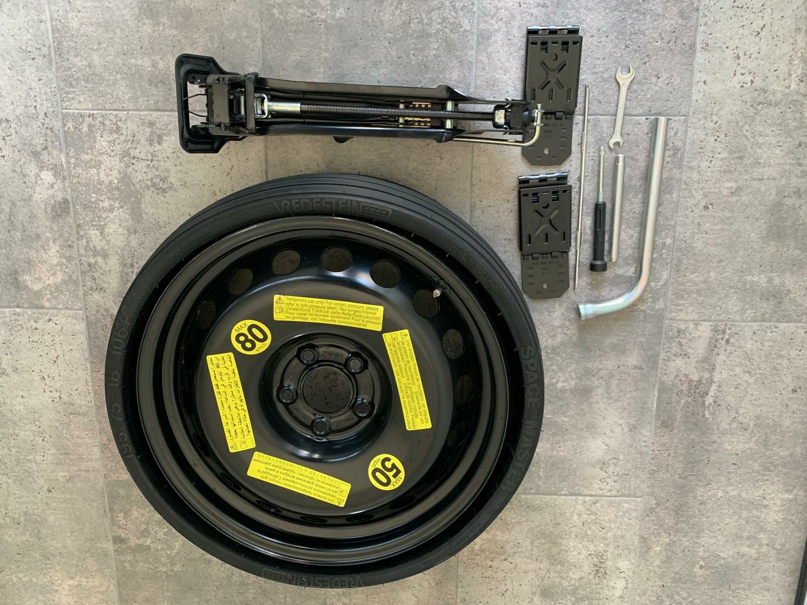 Rezerva Q5 Porsche VW Audi Skoda 195.75.18 Kit complet cric, cheie!