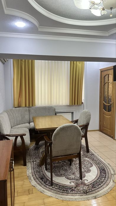 Сдается СВОЯ КВАРТИРА В ЦЕНТРЕ, ЦУМ! Метро Космонавтов!