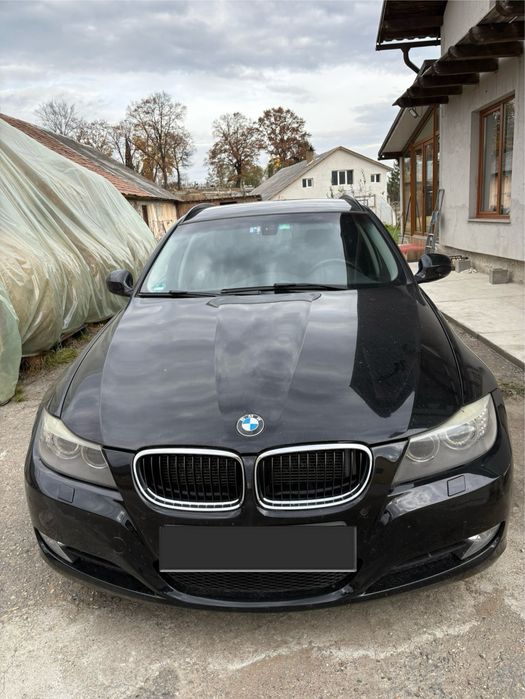 Vând bmw e91 Motor defect