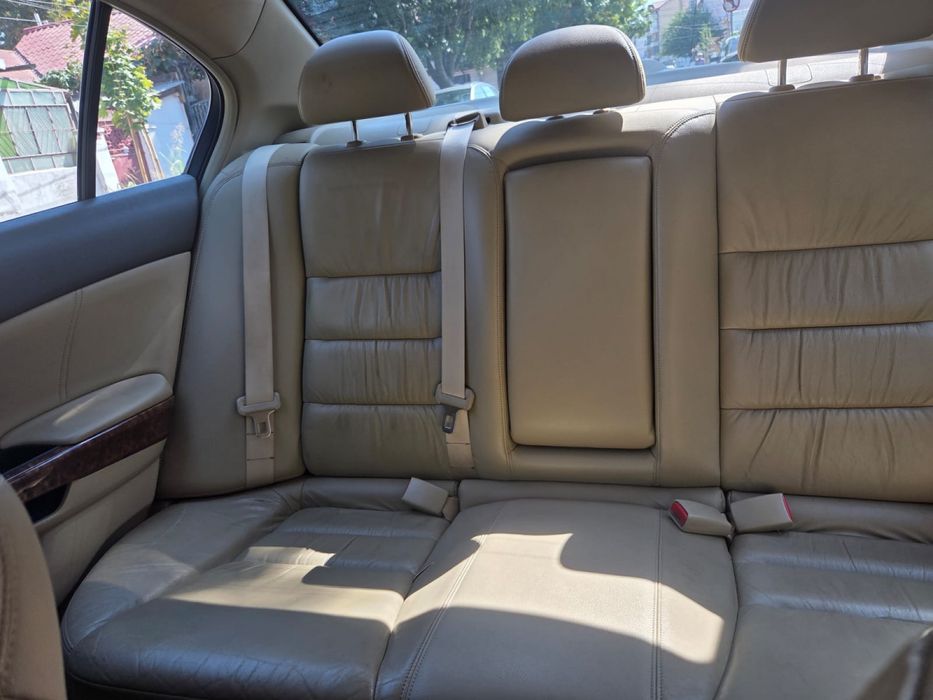 Honda Accord 2.4 i-VTEC Automata, Piele, GPL, Revizii la zi