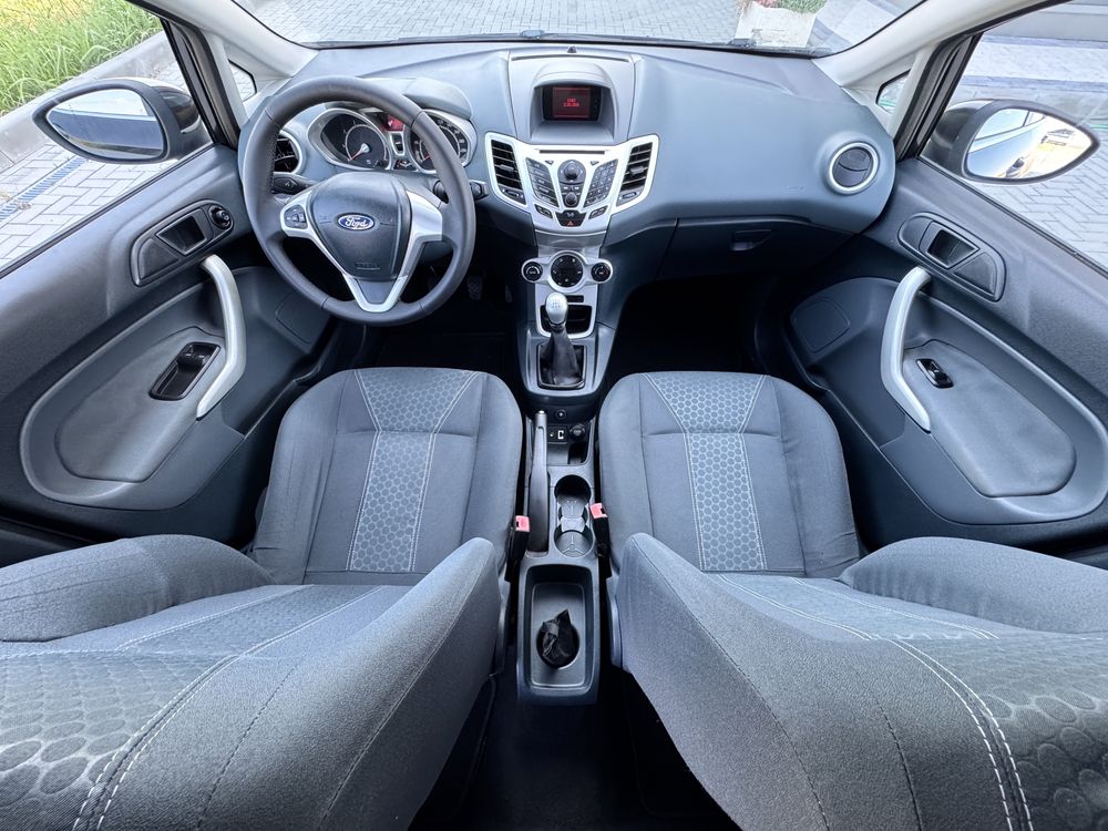 Ford Fiesta 1.4i 97к.с LPG / TITANIUM / PARKTRONIC