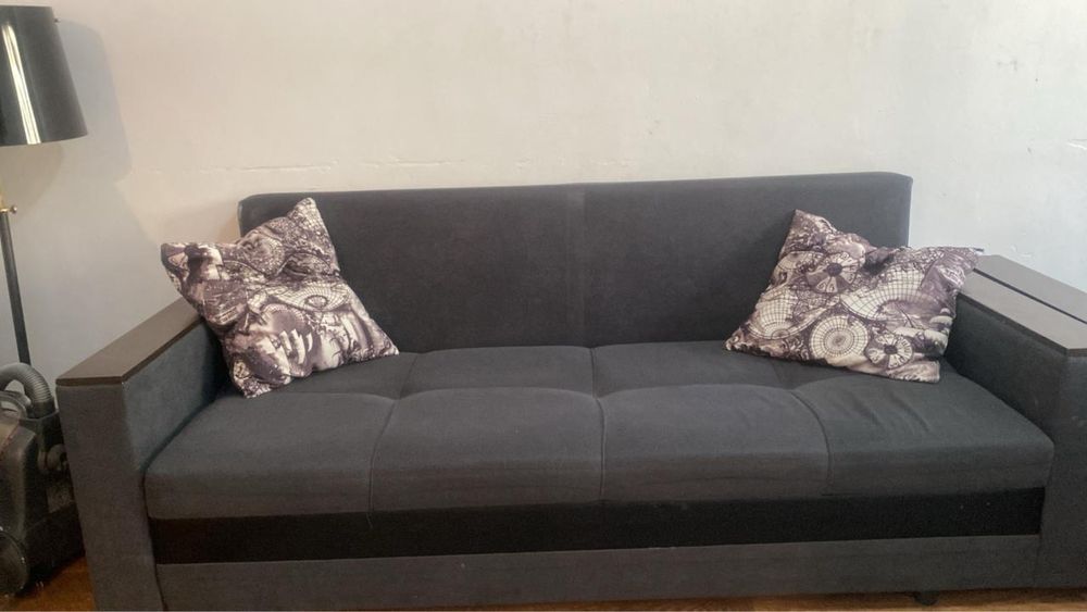 Диван в отличном  состоянии