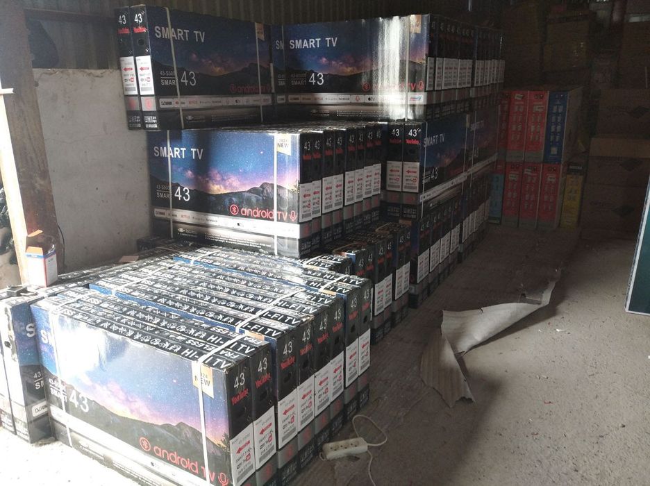 Телевизор Samsung 43 Smart android -11